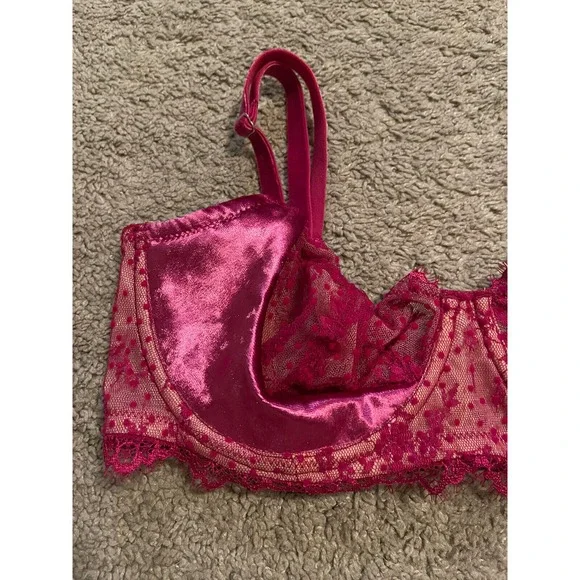 Victoria's‎ Secret Dream Angels Push-up w/o Padding Bra 32C Velvet Fuschia - Picture 2 of 3